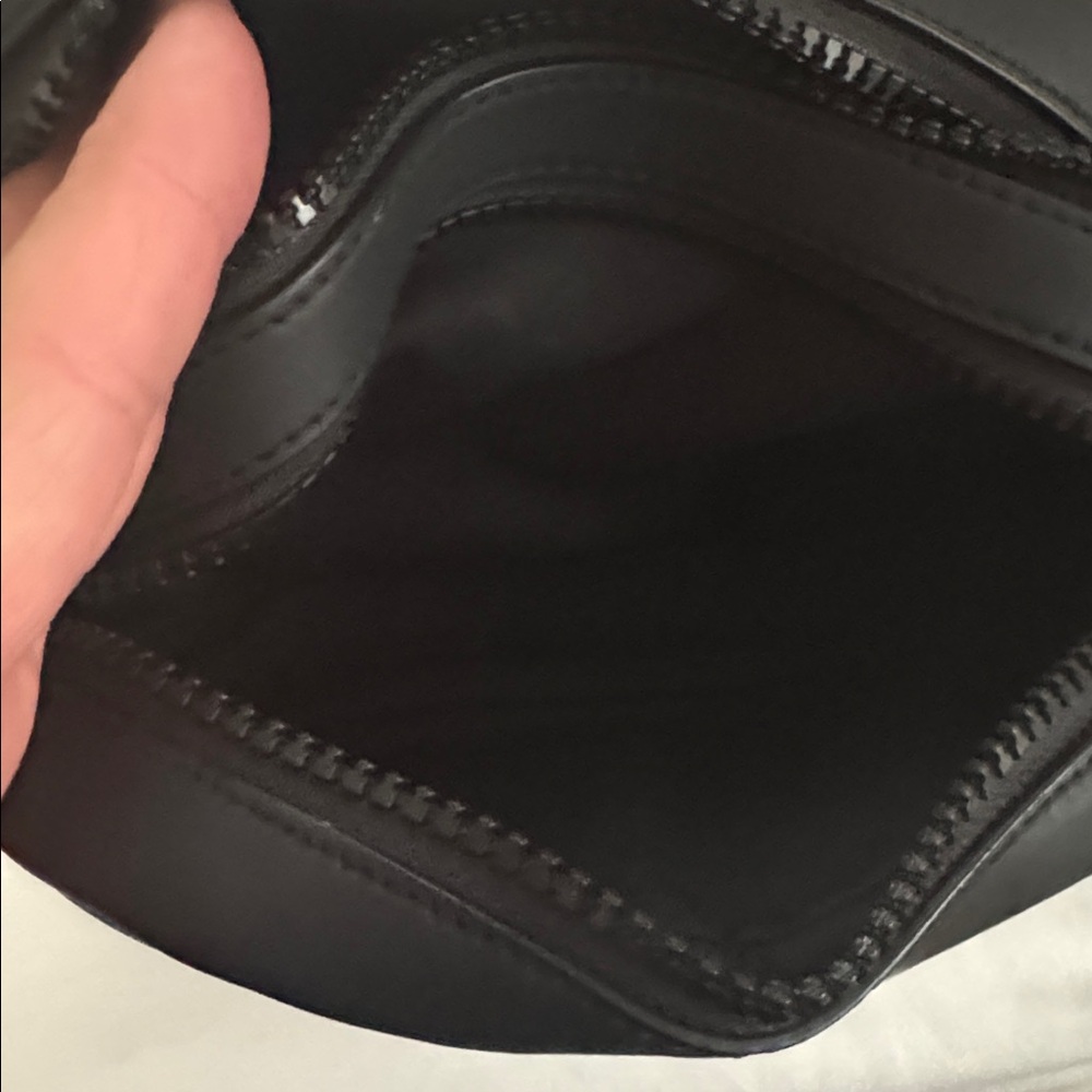 Tory Burch Black Matte mini camera bag - Picture 11 of 12
